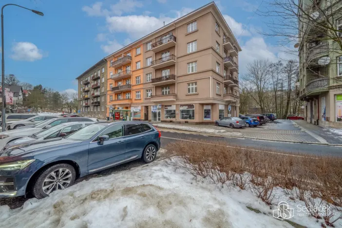 Prodej bytu 3+1, Karlovy Vary - Drahovice, Vítězná, 93 m2