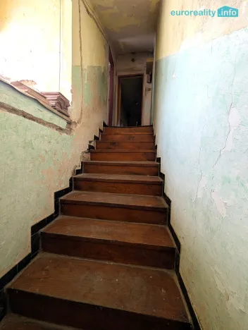 Prodej rodinného domu, Lom, 300 m2