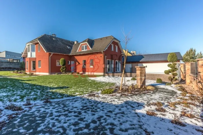 Prodej rodinného domu, Mladá Boleslav - Jemníky, 227 m2