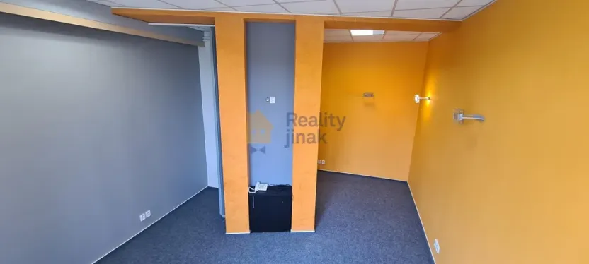 Pronájem kanceláře, Brno - Řečkovice, Novoměstská, 137 m2