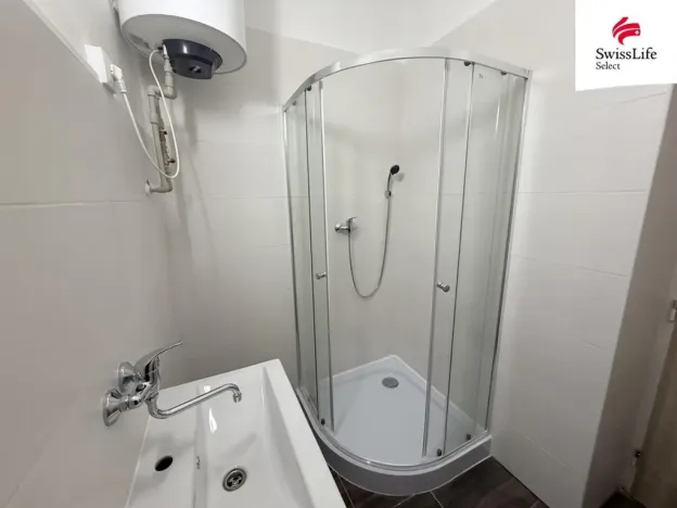 Pronájem bytu 1+kk, Úpice, Spojenců, 33 m2