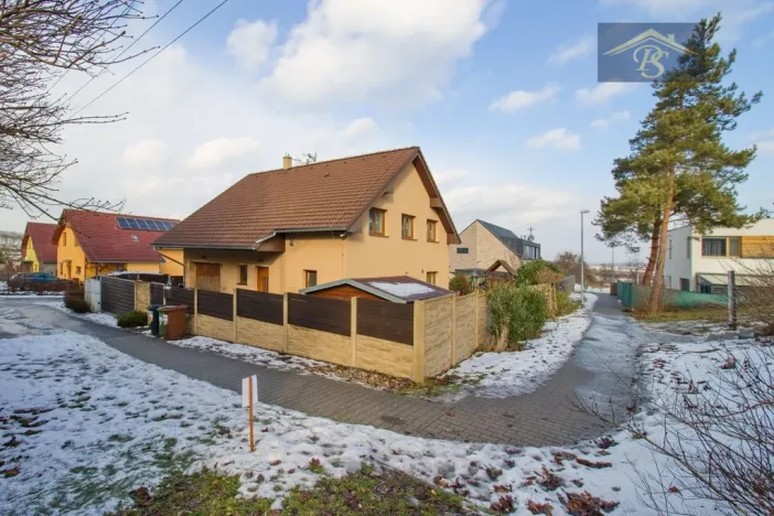 Prodej rodinného domu, Líbeznice, Školská, 186 m2