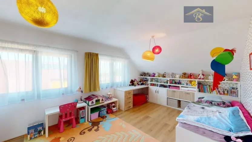 Prodej rodinného domu, Líbeznice, Školská, 186 m2