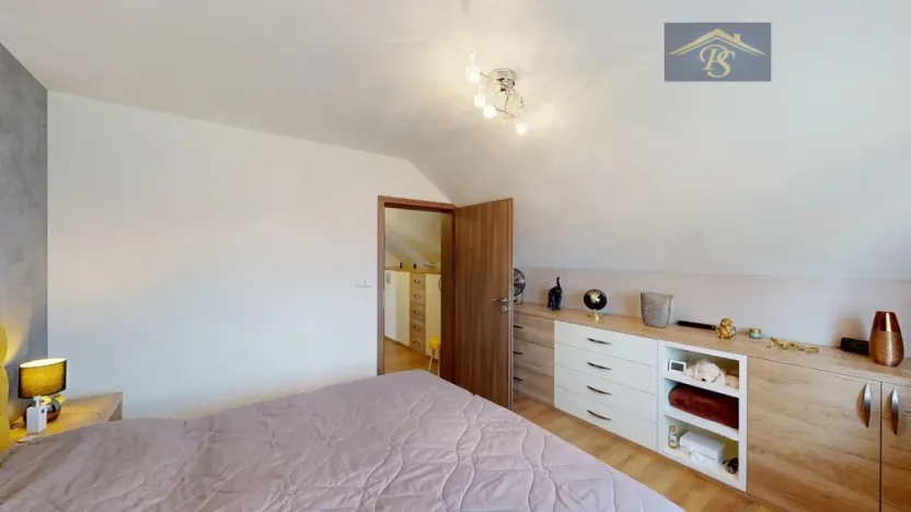 Prodej rodinného domu, Líbeznice, Školská, 186 m2