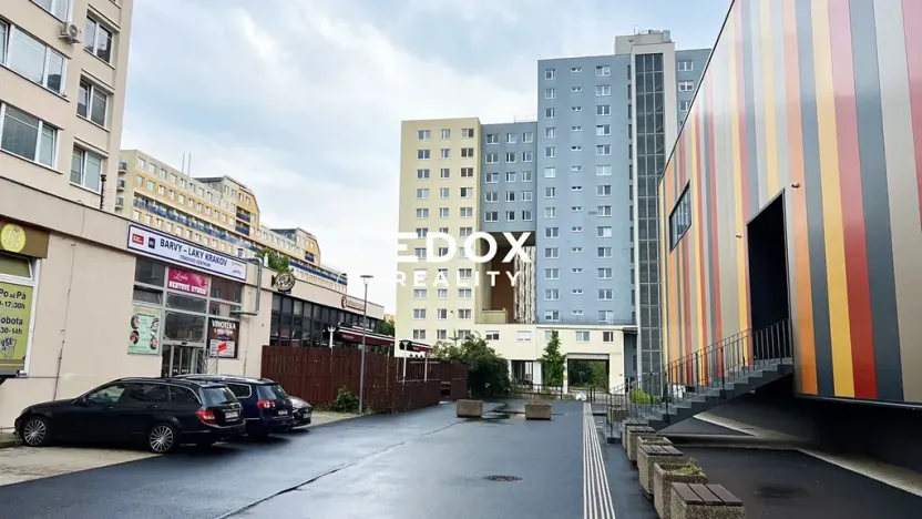 Pronájem obchodního prostoru, Praha - Troja, Olštýnská, 34 m2