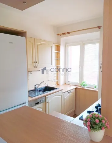 Pronájem bytu 2+kk, Praha, Ve struhách, 50 m2