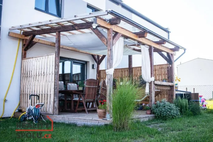 Pronájem rodinného domu, Poděbrady, 98 m2