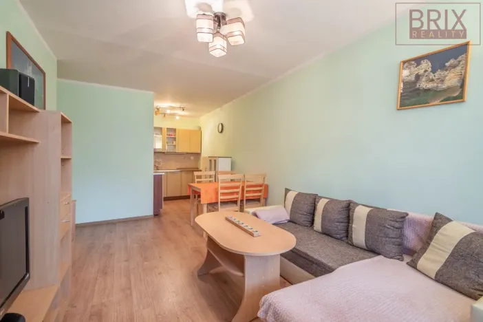 Pronájem bytu 2+kk, Praha, Kurzova, 43 m2