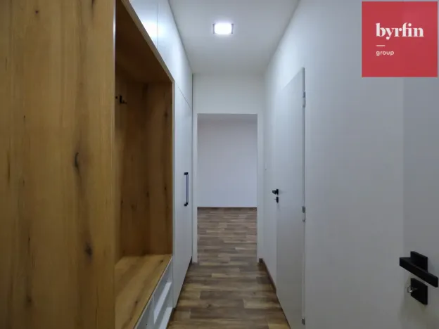 Pronájem bytu 2+kk, Opava, Těšínská, 36 m2