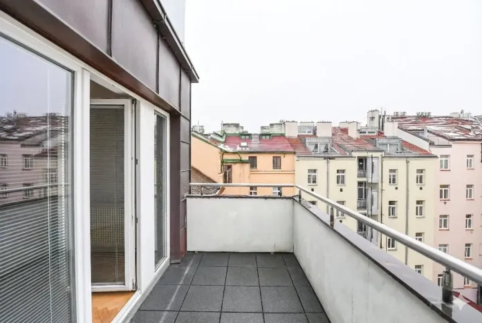 Pronájem bytu 2+kk, Praha - Vršovice, Bulharská, 72 m2