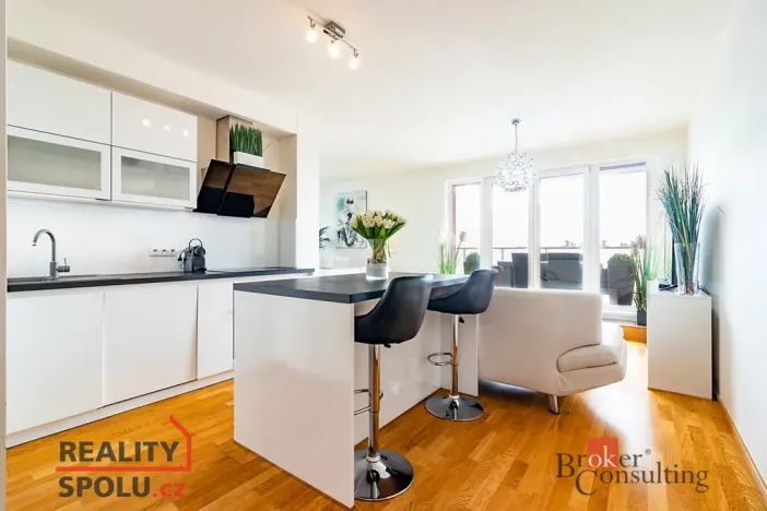 Pronájem bytu 3+kk, Praha - Řeporyje, Wiesenthalova, 76 m2