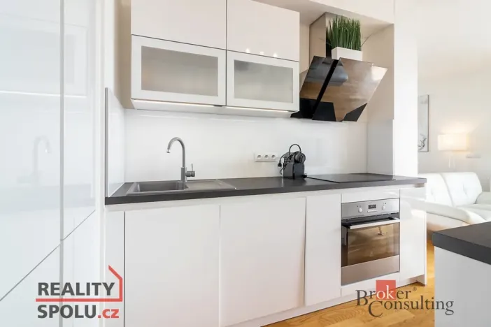 Pronájem bytu 3+kk, Praha - Řeporyje, Wiesenthalova, 76 m2