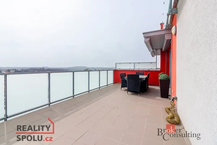 Pronájem bytu 3+kk, Praha - Řeporyje, Wiesenthalova, 76 m2