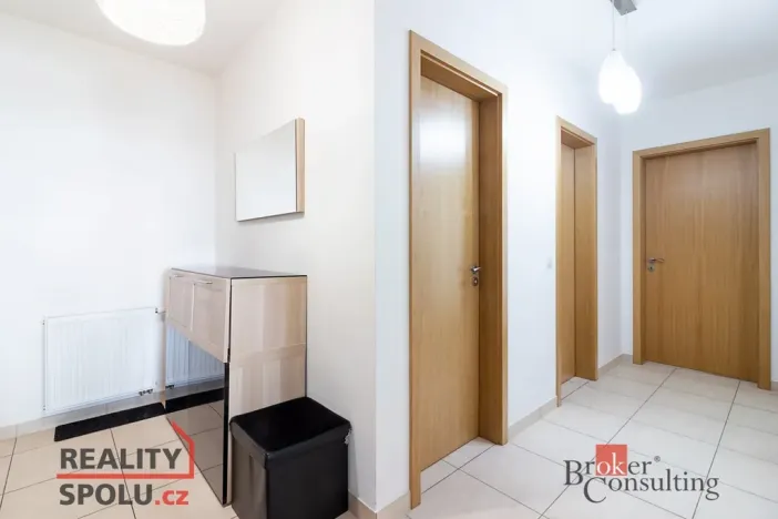 Pronájem bytu 3+kk, Praha - Řeporyje, Wiesenthalova, 76 m2