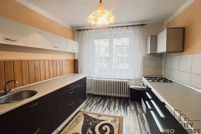 Prodej rodinného domu, Návsí, Jahodová, 240 m2