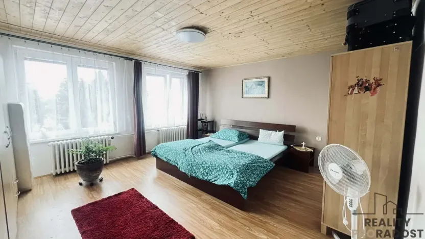 Prodej rodinného domu, Návsí, Jahodová, 240 m2