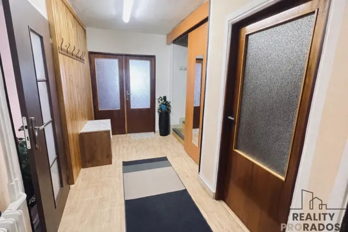 Prodej rodinného domu, Návsí, Jahodová, 240 m2