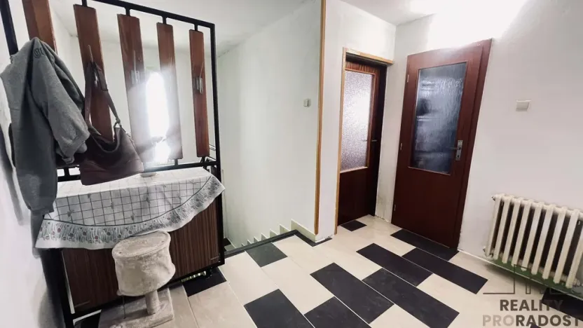 Prodej rodinného domu, Návsí, Jahodová, 240 m2