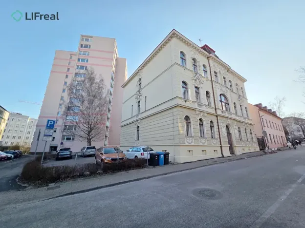 Pronájem bytu 2+kk, Liberec, Matoušova, 37 m2