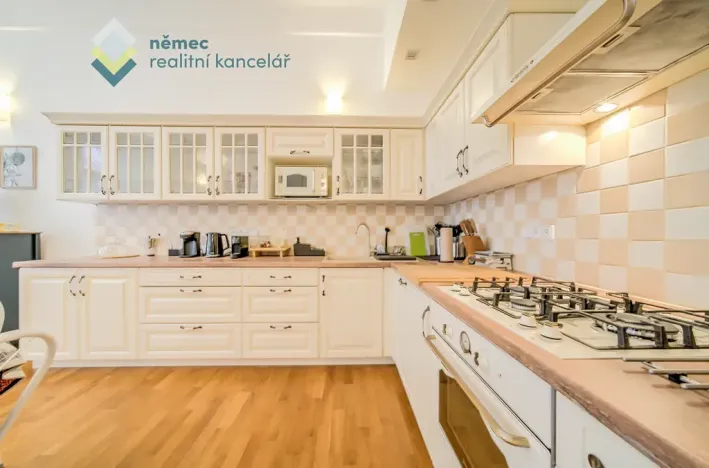 Pronájem bytu 3+1, Praha - Vinohrady, Záhřebská, 106 m2