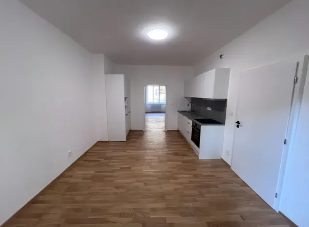 Prodej bytu 2+kk, Praha - Bubeneč, Národní obrany, 55 m2