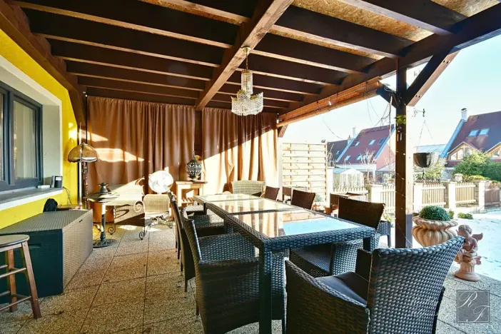 Prodej rodinného domu, Chlumec, 221 m2