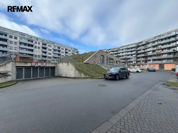 Pronájem garážového stání, Olomouc, Camilla Sitteho, 17 m2