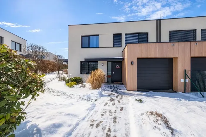 Pronájem rodinného domu, Praha - Březiněves, Skřivánčí, 157 m2