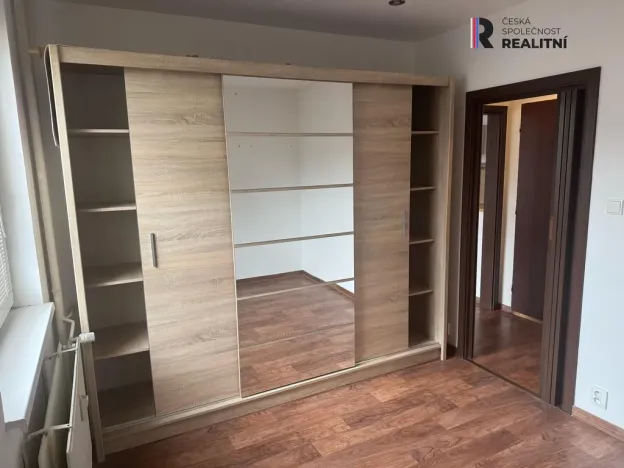 Pronájem bytu 2+kk, Tábor, nám. Přátelství, 40 m2
