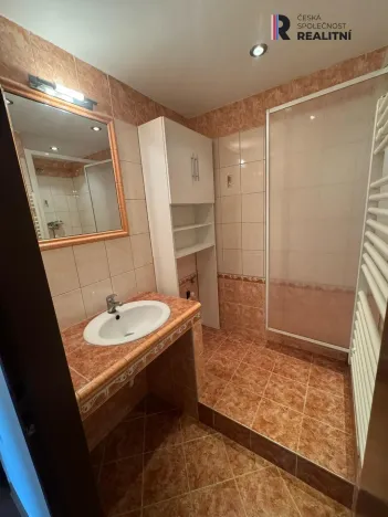 Pronájem bytu 2+kk, Tábor, nám. Přátelství, 40 m2