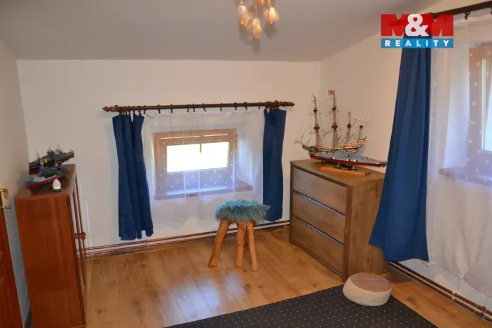 Prodej rodinného domu, Heřmánkovice, 240 m2