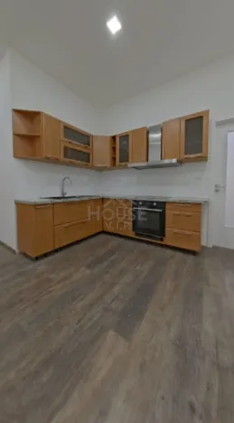 Prodej bytu 3+1, Praha, Novákových, 84 m2