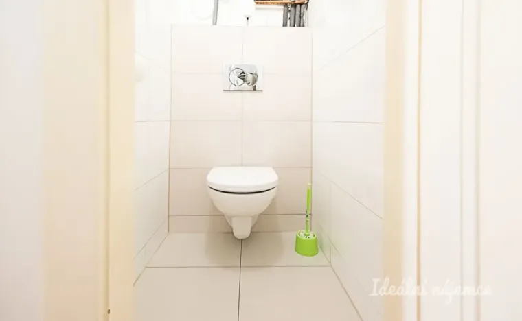 Pronájem bytu 1+kk, Praha - Strašnice, Černokostelecká, 32 m2