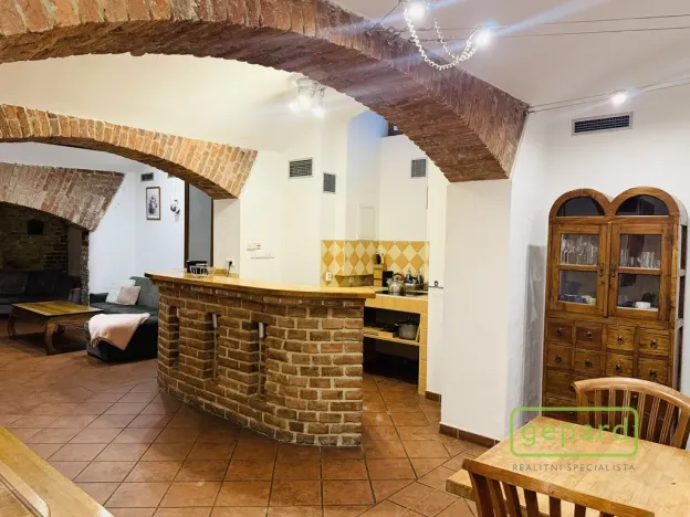 Pronájem kanceláře, Praha - Vinohrady, Bělehradská, 132 m2