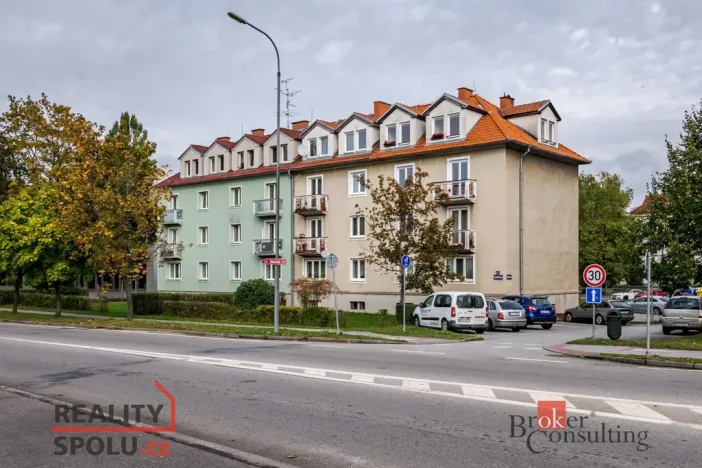 Pronájem bytu 2+kk, Třeboň - Třeboň II, Táboritská, 52 m2
