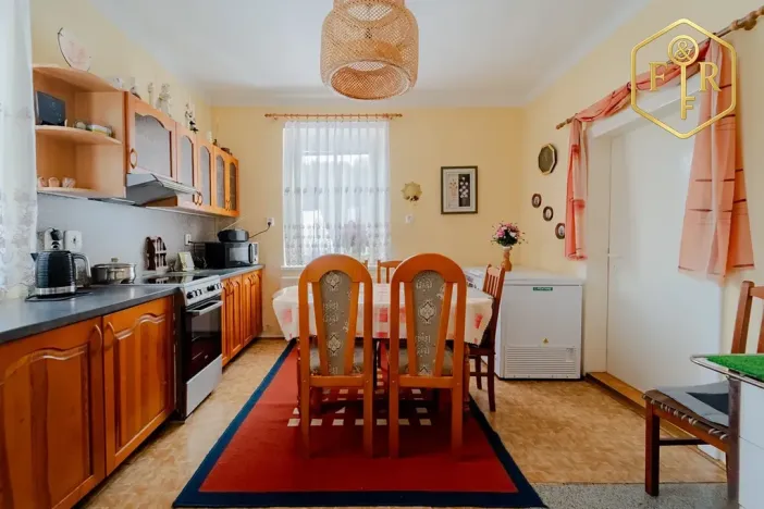 Prodej rodinného domu, Petrovice, 246 m2