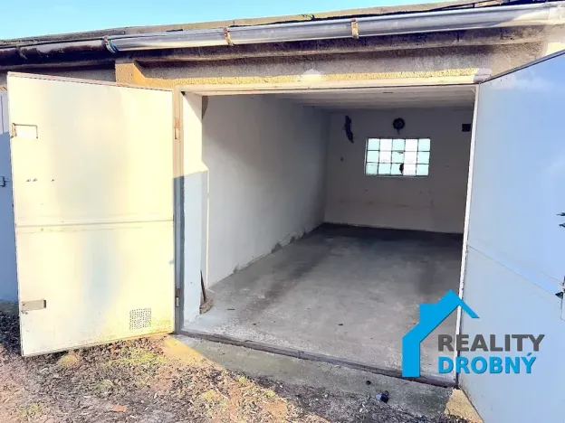 Pronájem garáže, Děčín, Cihelná, 19 m2