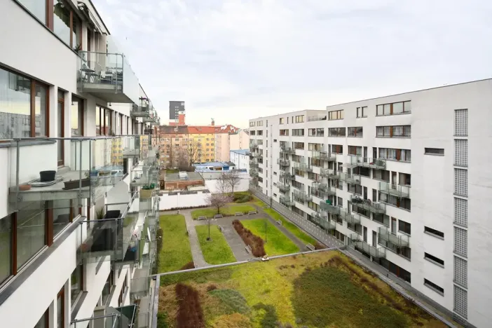 Pronájem bytu 1+kk, Praha - Holešovice, Osadní, 32 m2