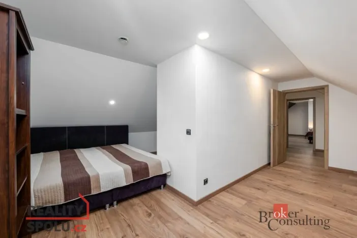 Prodej bytu 4+kk, Plzeň - Lobzy, Lobezská, 120 m2