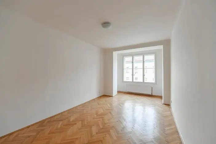 Pronájem bytu 3+1, Praha - Smíchov, Štefánikova, 120 m2