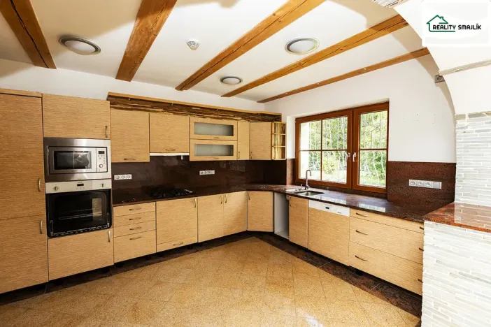 Prodej rodinného domu, Plesná, Sokolská, 500 m2