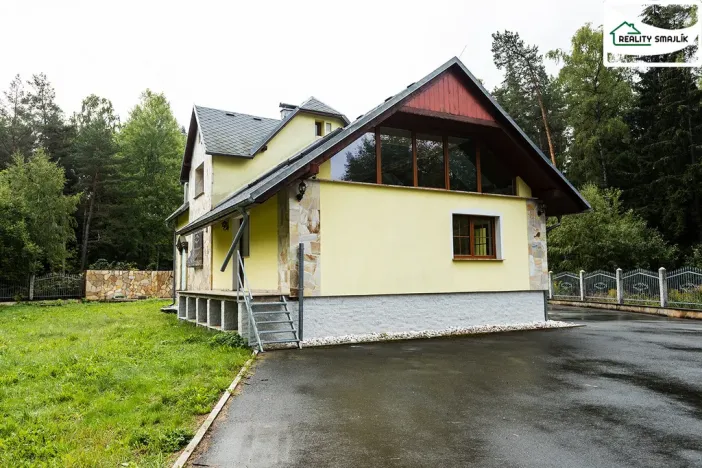 Prodej rodinného domu, Plesná, Sokolská, 500 m2