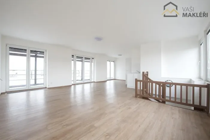 Pronájem bytu 4+kk, Praha - Holešovice, Ortenovo náměstí, 136 m2