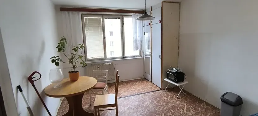 Prodej bytu 1+1, Cheb, Lesní, 36 m2