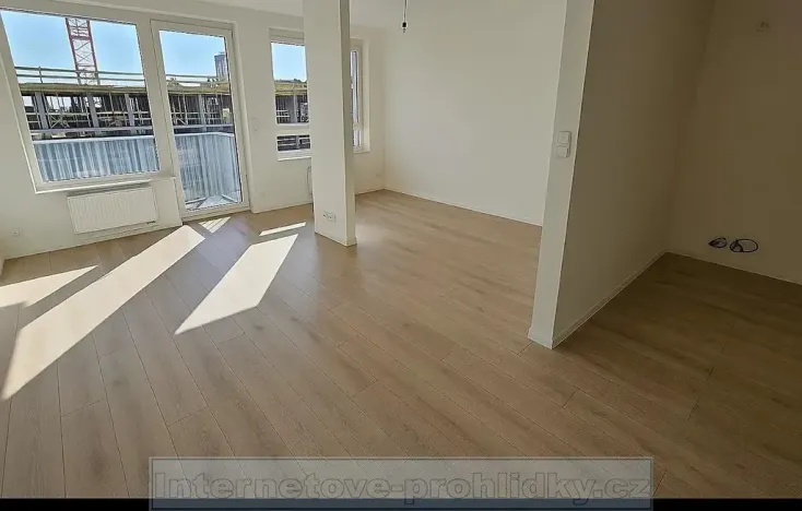Pronájem bytu 2+kk, Praha - Dolní Měcholupy, Kryšpínova, 47 m2