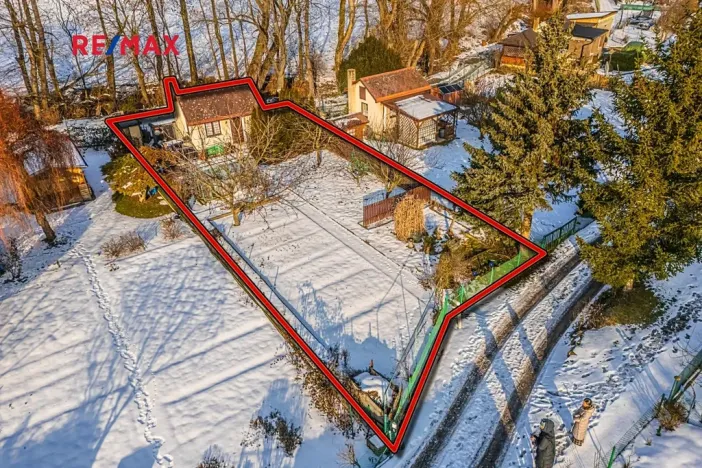 Prodej chaty, Slaný, 16 m2