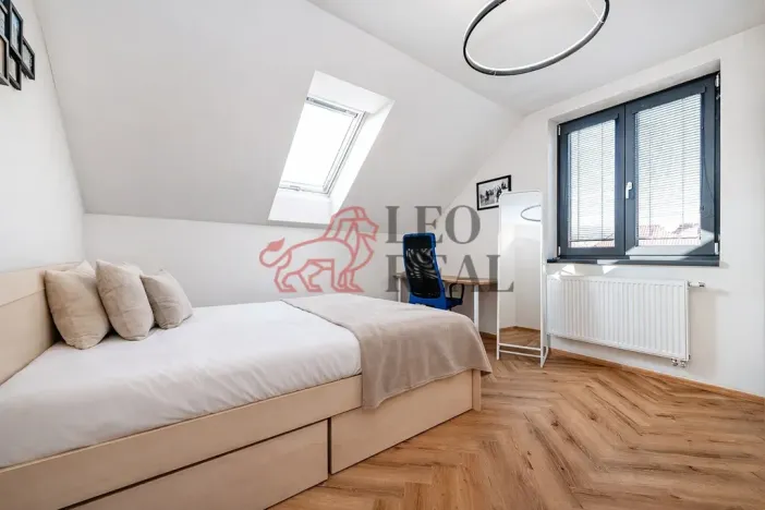 Prodej rodinného domu, Jesenice - Osnice, Hledíková, 164 m2