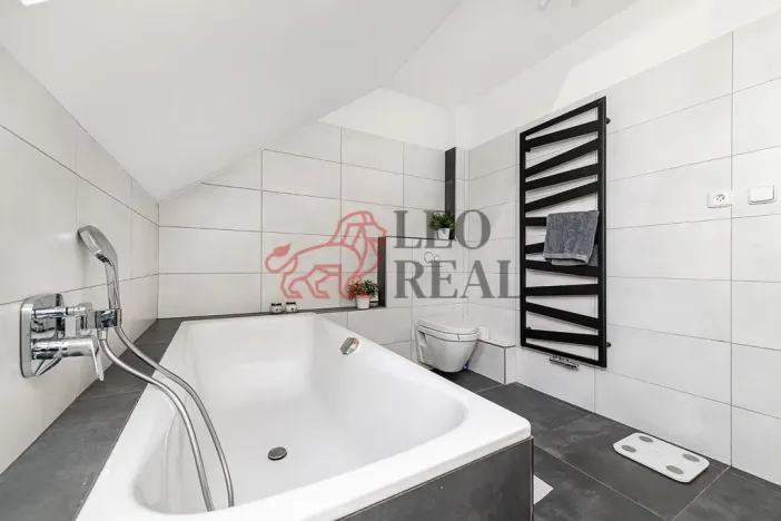 Prodej rodinného domu, Jesenice - Osnice, Hledíková, 164 m2