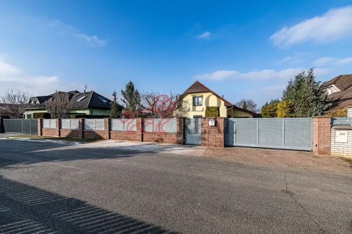 Prodej rodinného domu, Jesenice - Osnice, Hledíková, 164 m2