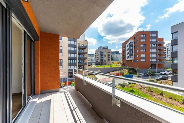 Pronájem bytu 1+kk, Praha - Záběhlice, Klapálkova, 31 m2